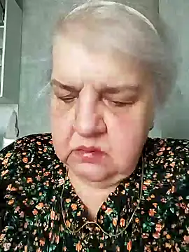 Snapshot of HapinessLovee chatting on April 18, 12:51 pm HapinessLovee online show from April 18, 12:51 pm
