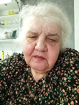 HapinessLovee online show from April 9, 10:43 am