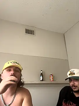 Snapshot of 77Bella chatting on December 4, 6:29 pm 77Bella online show from December 4, 6:29 pm