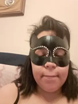 h4cPaolaMascherata online show from April 12, 1:47 pm