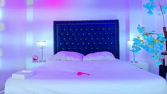 Snapshot of Velora_nigth chatting on January 16, 11:03 am Velora nigth online show from January 16, 11:03 am