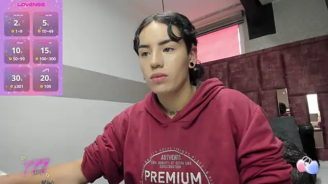 Kiara Fox   online show from April 14, 8:47 pm