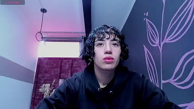 Kiara Fox   online show from March 12, 8:13 pm