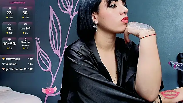 Kiara Fox   online show from February 13, 7:52 am