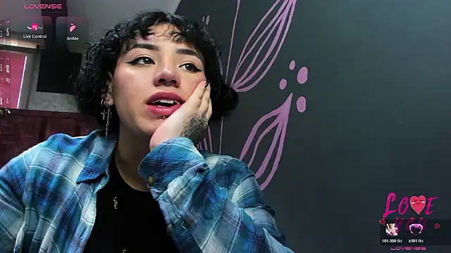 Kiara Fox   online show from February 21, 7:38 pm