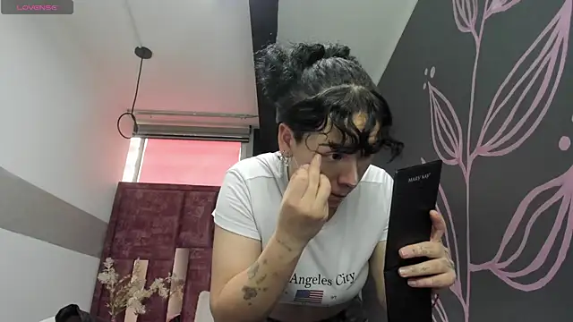 Kiara Fox   online show from March 25, 9:24 pm