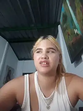 Snapshot of sexoutdoors219 chatting on February 18, 12:19 am sexoutdoors219 online show from February 18, 12:19 am