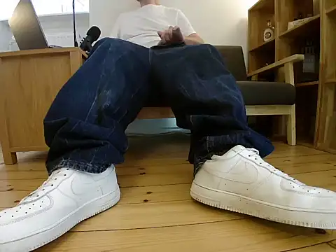 Snapshot of jonas_camboy chatting on June 4, 3:17 pm jonas camboy online show from June 4, 3:17 pm