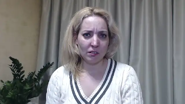 Snapshot of sweetpussy chatting on March 2, 4:47 pm sweetpussy online show from March 2, 4:47 pm