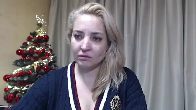 Snapshot of sweetpussy chatting on December 18, 2:38 am sweetpussy online show from December 18, 2:38 am