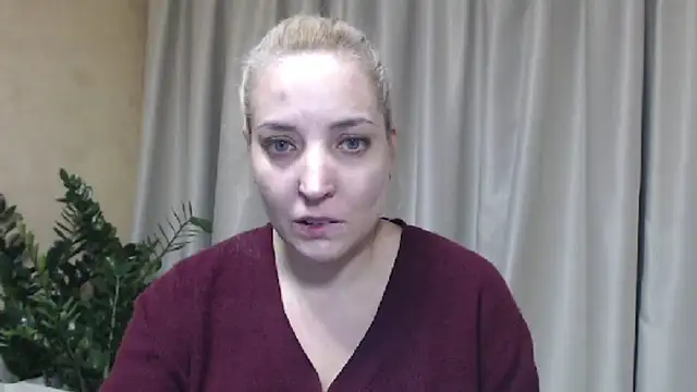 Snapshot of sweetpussy chatting on November 2, 3:28 pm sweetpussy online show from November 2, 3:28 pm