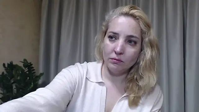 sweetpussy online show from May 23, 4:39 pm