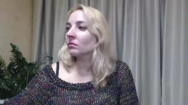 Snapshot of sweetpussy chatting on October 30, 6:38 pm sweetpussy online show from October 30, 6:38 pm