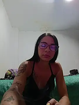 Snapshot of valenpaisita2123 chatting on January 11, 4:52 am valenpaisita2123 online show from January 11, 4:52 am