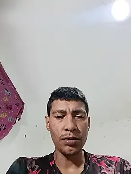 Snapshot of valenpaisita2123 chatting on January 17, 12:37 am valenpaisita2123 online show from January 17, 12:37 am