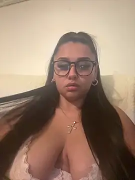 Wild Busty Niyah XX online show from March 30, 7:59 pm