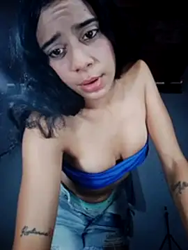 Vaness hot online show from June 17, 8:30 pm