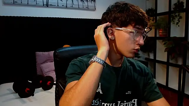 jeremy job online show from February 4, 11:38 am