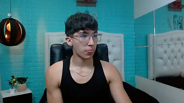 jeremy job online show from March 6, 11:27 am