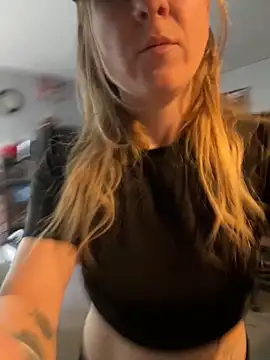 alluringpixie online show from March 4, 2:47 pm