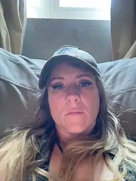 alluringpixie online show from March 25, 1:32 pm