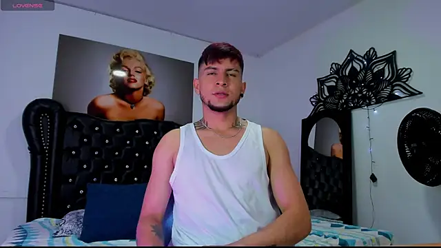 vaalentiino online show from December 17, 5:29 pm