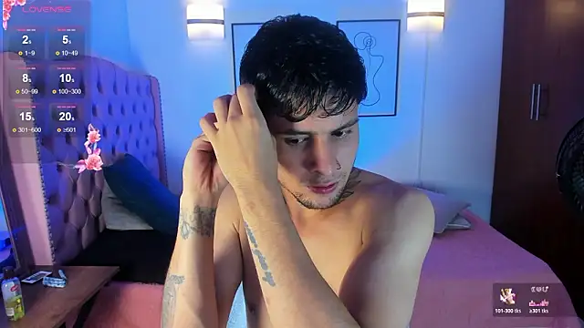 vaalentiino online show from March 25, 4:23 am