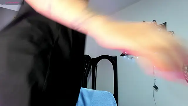 vaalentiino online show from January 10, 6:25 pm