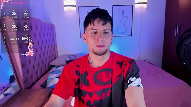 vaalentiino online show from March 3, 6:26 pm