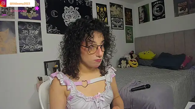 little  ammy online show from April 19, 2:23 am