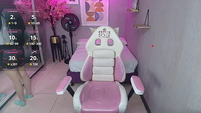 Emily osman online show from February 26, 12:38 pm