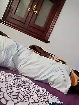 daisytaylorx1 online show from March 8, 11:57 am