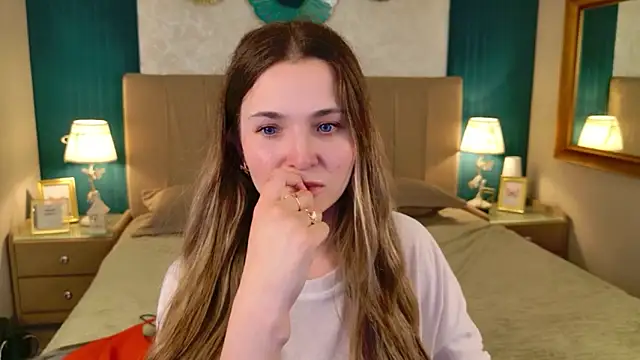 Lina Sinerz online show from May 15, 3:32 pm