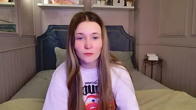 Snapshot of Lina_Sinerz chatting on February 22, 3:35 pm Lina Sinerz online show from February 22, 3:35 pm