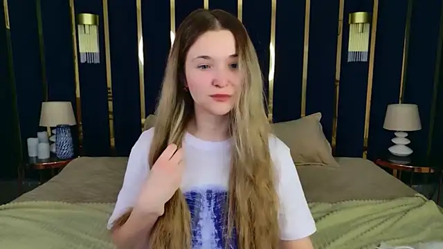 Snapshot of Lina_Sinerz chatting on February 19, 3:42 pm Lina Sinerz online show from February 19, 3:42 pm