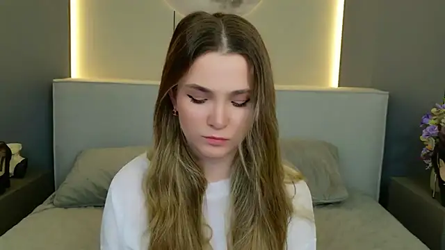 Lina Sinerz online show from April 13, 8:24 pm