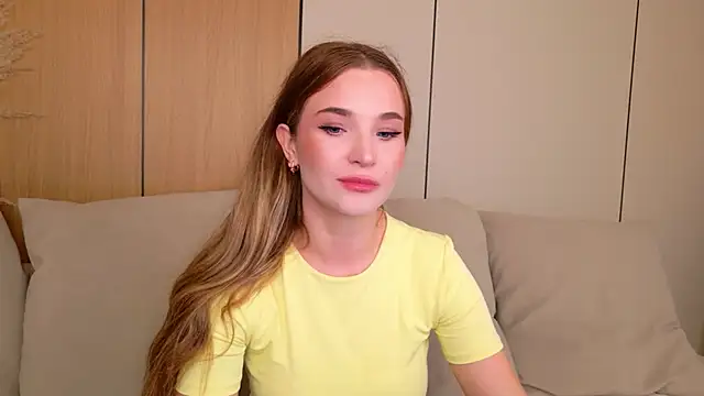 Snapshot of Lina_Sinerz chatting on June 29, 8:41 pm Lina Sinerz online show from June 29, 8:41 pm