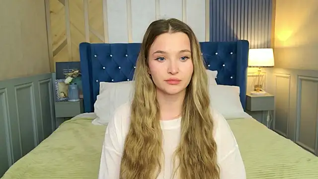 Snapshot of Lina_Sinerz chatting on February 9, 8:29 pm Lina Sinerz online show from February 9, 8:29 pm