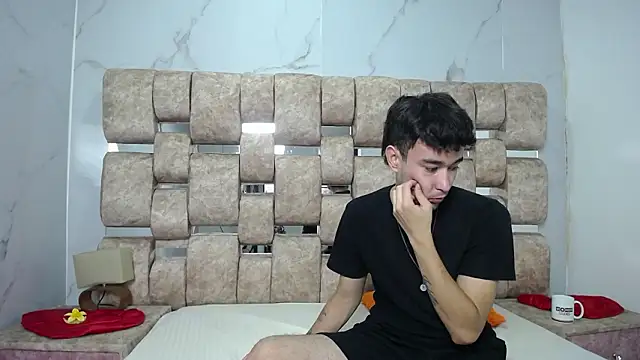 KathyAiden online show from March 18, 9:15 pm