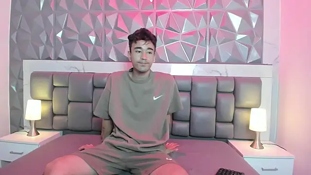 KathyAiden online show from February 7, 7:44 pm