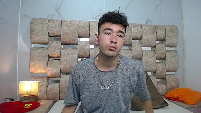 KathyAiden online show from April 8, 2:29 pm