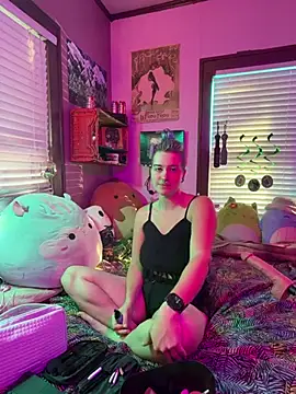 rosiebuddy online show from February 8, 10:40 pm