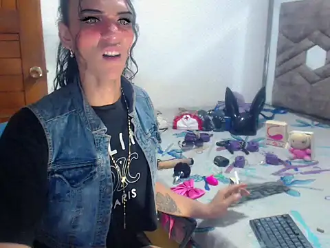 michaeldissts online show from January 12, 10:47 pm