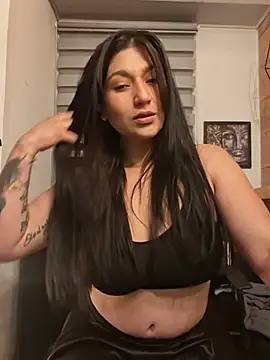 Snapshot of Magenta_Moon chatting on July 14, 12:21 am Magenta Moon online show from July 14, 12:21 am