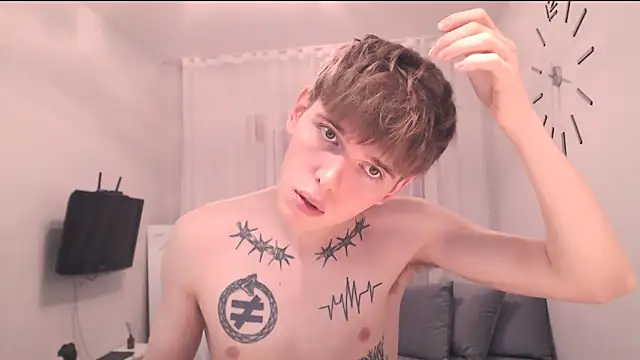 Fredd Xanders online show from May 17, 10:32 pm