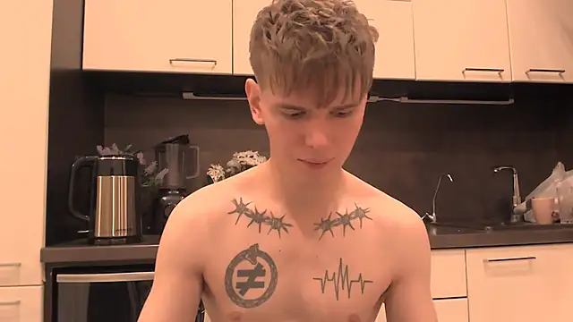 Fredd Xanders online show from December 5, 3:27 am