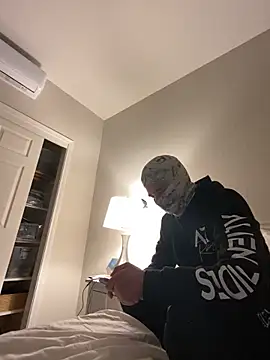 phantom898983 online show from April 7, 10:11 pm