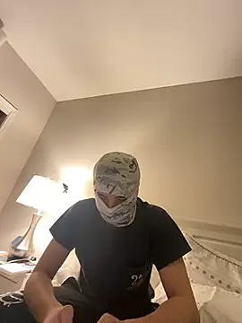 phantom898983 online show from April 12, 7:44 am