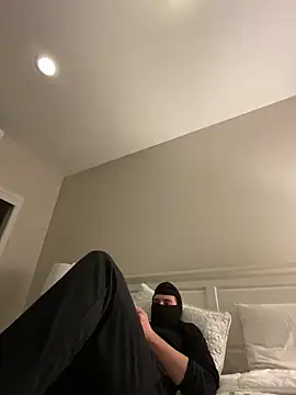 phantom898983 online show from February 24, 7:42 am