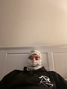 phantom898983 online show from March 24, 9:15 pm